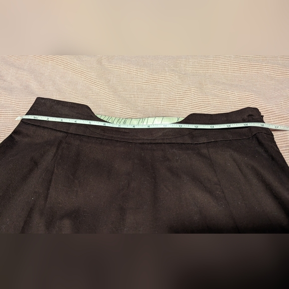 Walter | Ladies Brown & Tweed Suit Set (Blazer and Skirt) - Picture 2 of 10